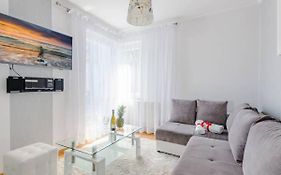 Apart Home